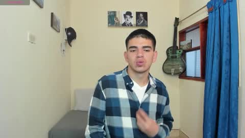 Snapshot of ares_johnsonn chatting on February 4, 2:53 pm Ares online show from February 4, 2:53 pm
