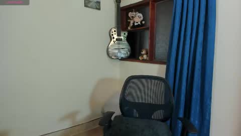 Snapshot of ares_johnsonn chatting on March 3, 3:57 pm Ares online show from March 3, 3:57 pm
