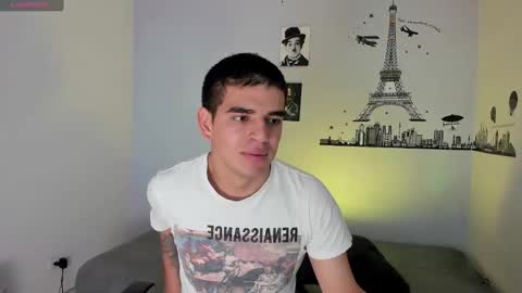 Snapshot of ares_johnsonn chatting on December 17, 3:17 pm Ares online show from December 17, 3:17 pm