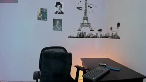 Snapshot of ares_johnsonn chatting on January 16, 3:02 pm Ares online show from January 16, 3:02 pm