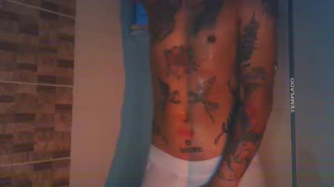 Snapshot of aress_1 chatting on October 11, 3:21 am Ares online show from October 11, 3:21 am
