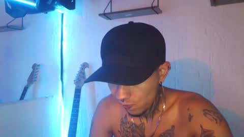 Snapshot of aress_1 chatting on October 10, 3:11 am Ares online show from October 10, 3:11 am