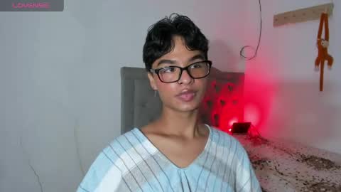 ariel_adan online show from April 23, 6:21 pm