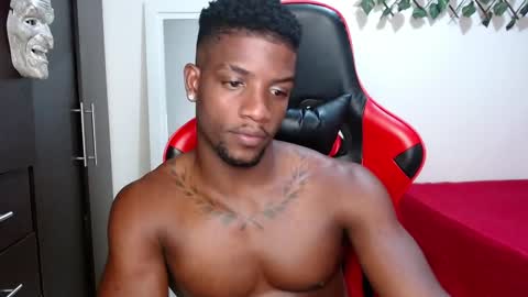 Snapshot of arielbronwxxx chatting on March 9, 7:37 pm chris online show from March 9, 7:37 pm