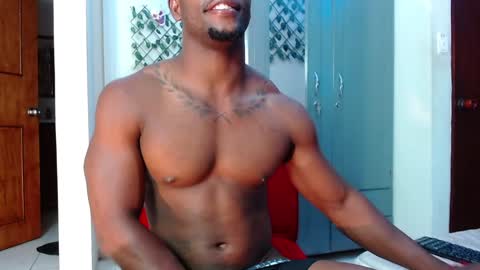 Snapshot of arielbronwxxx chatting on December 20, 3:14 am chris online show from December 20, 3:14 am