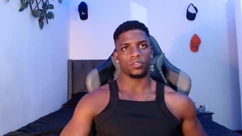 Snapshot of arielbronwxxx chatting on February 2, 3:21 am chris online show from February 2, 3:21 am
