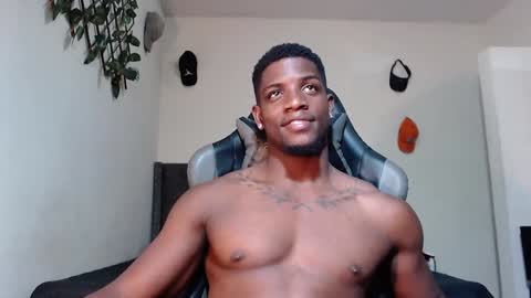 Snapshot of arielbronwxxx chatting on January 30, 5:28 pm chris online show from January 30, 5:28 pm