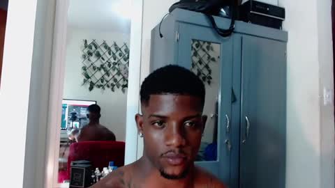 Snapshot of arielbronwxxx chatting on January 4, 5:05 pm chris online show from January 4, 5:05 pm