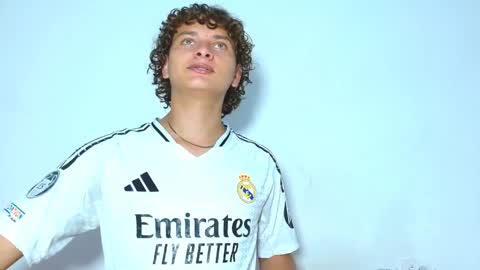 Ariel Aoir online show from April 3, 11:34 pm