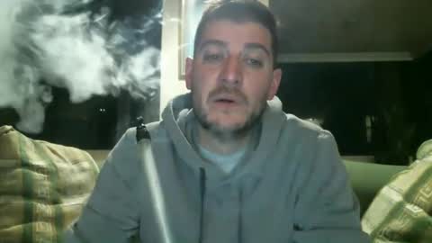 Snapshot of arielsinho chatting on January 31, 4:36 am Anon online show from January 31, 4:36 am