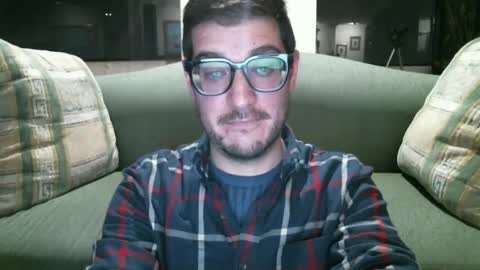 Snapshot of arielsinho chatting on January 11, 5:52 am Anon online show from January 11, 5:52 am