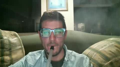 Snapshot of arielsinho chatting on January 12, 5:24 am Anon online show from January 12, 5:24 am