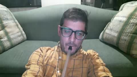Snapshot of arielsinho chatting on January 10, 4:22 am Anon online show from January 10, 4:22 am