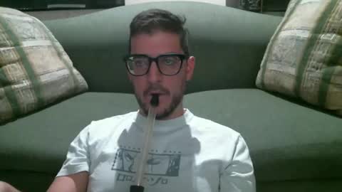 Snapshot of arielsinho chatting on October 18, 5:45 am Anon online show from October 18, 5:45 am