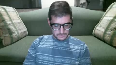Snapshot of arielsinho chatting on December 31, 3:34 am Anon online show from December 31, 3:34 am