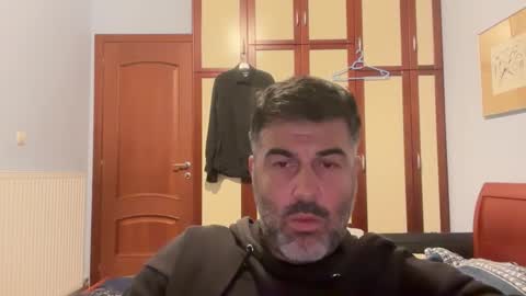 share online show from November 8, 11:52 pm