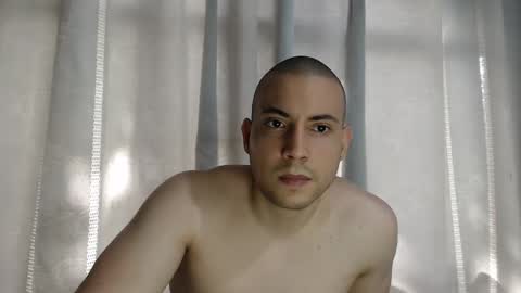 ARMANDO online show from October 31, 6:55 pm