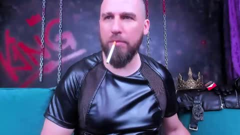 Armando online show from April 23, 10:45 pm