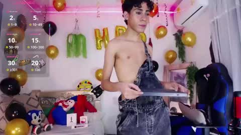 armond online show from April 23, 9:14 am