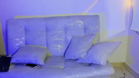 ARON online show from April 18, 7:58 pm