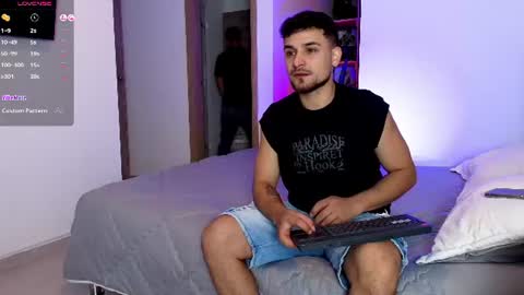 Aron Santoro online show from July 3, 11:51 pm