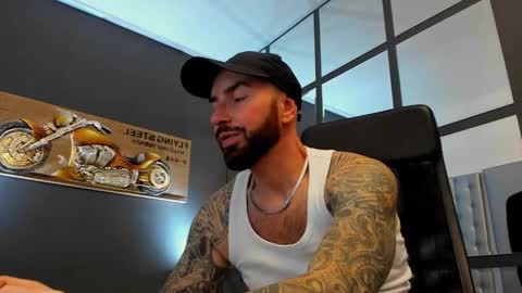 AronGrant online show from November 2, 11:58 am