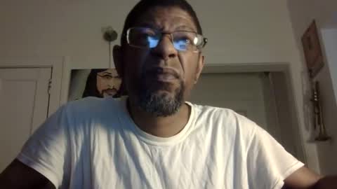Snapshot of arteblazze chatting on February 1, 12:47 pm Arteblazze not daddy boy bitch or nigga online show from February 1, 12:47 pm