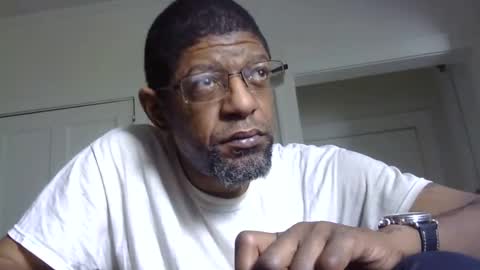 Snapshot of arteblazze chatting on January 30, 7:04 pm Arteblazze not daddy boy bitch or nigga online show from January 30, 7:04 pm