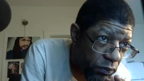 Snapshot of arteblazze chatting on March 4, 1:17 pm Arteblazze not daddy boy bitch or nigga online show from March 4, 1:17 pm