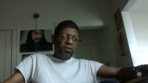 Snapshot of arteblazze chatting on January 7, 2:16 pm Arteblazze not daddy boy bitch or nigga online show from January 7, 2:16 pm