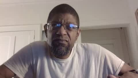 Snapshot of arteblazze chatting on January 20, 3:04 am Arteblazze not daddy boy bitch or nigga online show from January 20, 3:04 am