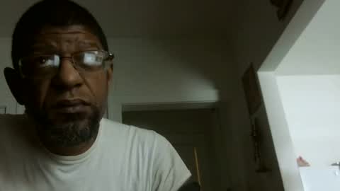 Snapshot of arteblazze chatting on January 12, 1:58 pm Arteblazze not daddy boy bitch or nigga online show from January 12, 1:58 pm