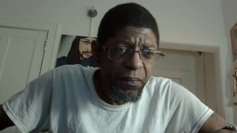 Snapshot of arteblazze chatting on December 15, 1:13 am Arteblazze not daddy boy bitch or nigga online show from December 15, 1:13 am