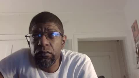 Snapshot of arteblazze chatting on February 12, 2:35 am Arteblazze not daddy boy bitch or nigga online show from February 12, 2:35 am