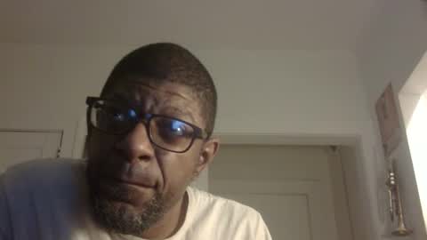 Snapshot of arteblazze chatting on September 18, 1:07 am Arteblazze not daddy boy bitch or nigga online show from September 18, 1:07 am