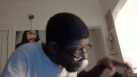 Snapshot of arteblazze chatting on February 9, 12:40 am Arteblazze not daddy boy bitch or nigga online show from February 9, 12:40 am
