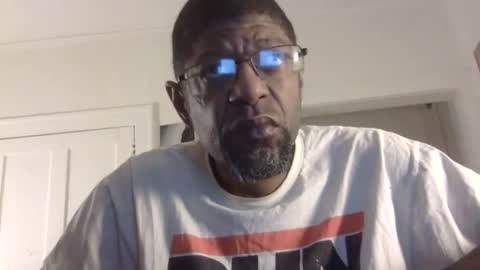 Snapshot of arteblazze chatting on January 22, 11:11 pm Arteblazze not daddy boy bitch or nigga online show from January 22, 11:11 pm