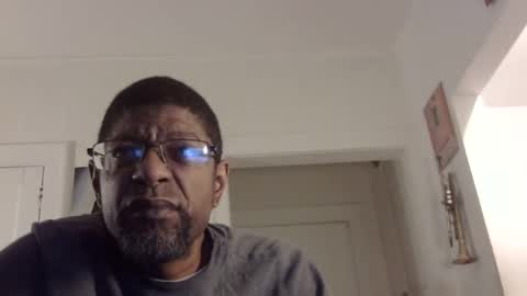 Snapshot of arteblazze chatting on February 24, 12:41 am Arteblazze not daddy boy bitch or nigga online show from February 24, 12:41 am