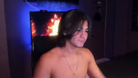 I AM HERE online show from August 6, 11:11 pm