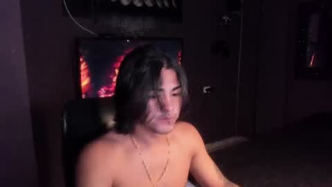 I AM HERE online show from August 5, 1:32 am