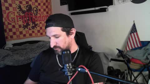 Snapshot of asanator101 chatting on October 10, 2:27 am DevilPup75 online show from October 10, 2:27 am