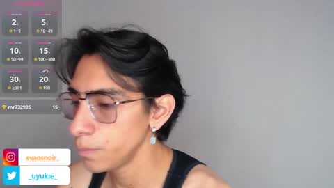 Ash online show from March 9, 6:13 pm