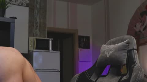 Jerk Machine online show from January 11, 10:40 am