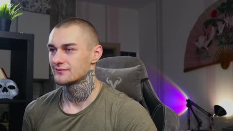 Jerk Machine online show from December 24, 4:00 am