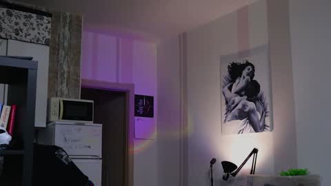 Jerk Machine online show from December 3, 10:15 am