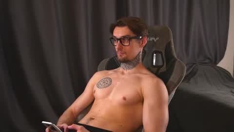 Jerk Machine online show from April 22, 3:17 pm