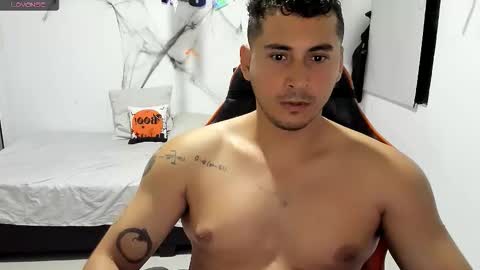 Snapshot of ashlan_king chatting on October 18, 12:21 pm ashlan_king online show from October 18, 12:21 pm