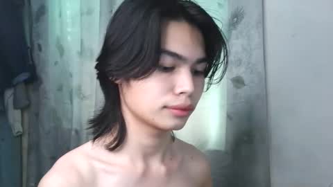 Snapshot of asian_babyboi chatting on September 10, 8:13 am asian_babyboi online show from September 10, 8:13 am