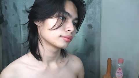 Snapshot of asian_babyboi chatting on September 13, 5:30 am asian_babyboi online show from September 13, 5:30 am