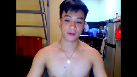 asiandreamboyx online show from April 22, 6:41 am